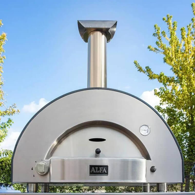 Alfa Classico 2 Pizza Gas Pizza Oven | Shown in Backyard