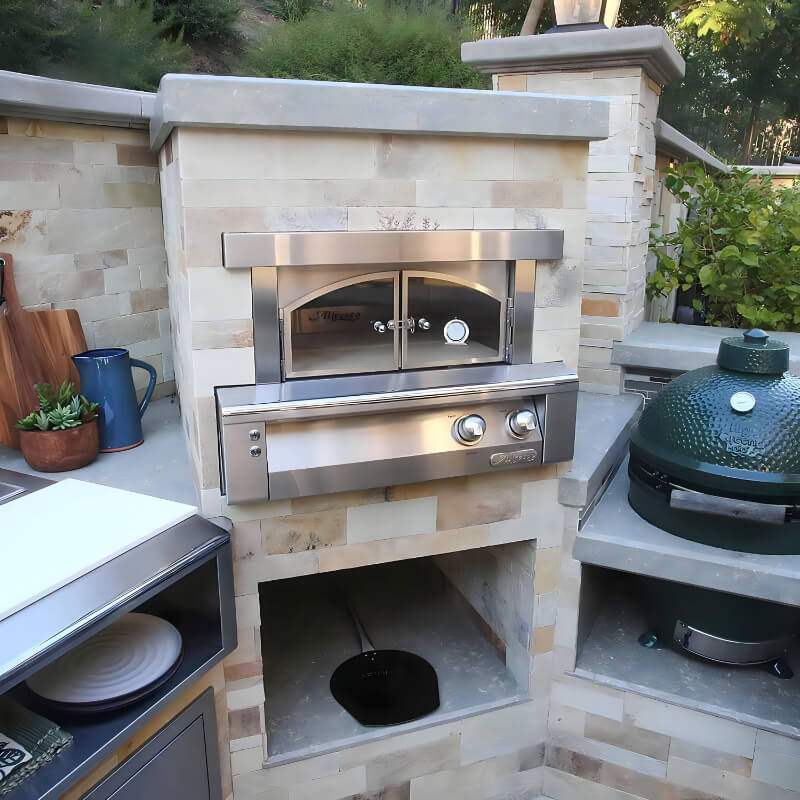 Alfresco 30-Inch Built-in Outdoor Pizza Oven Plus | Built Into Fascia