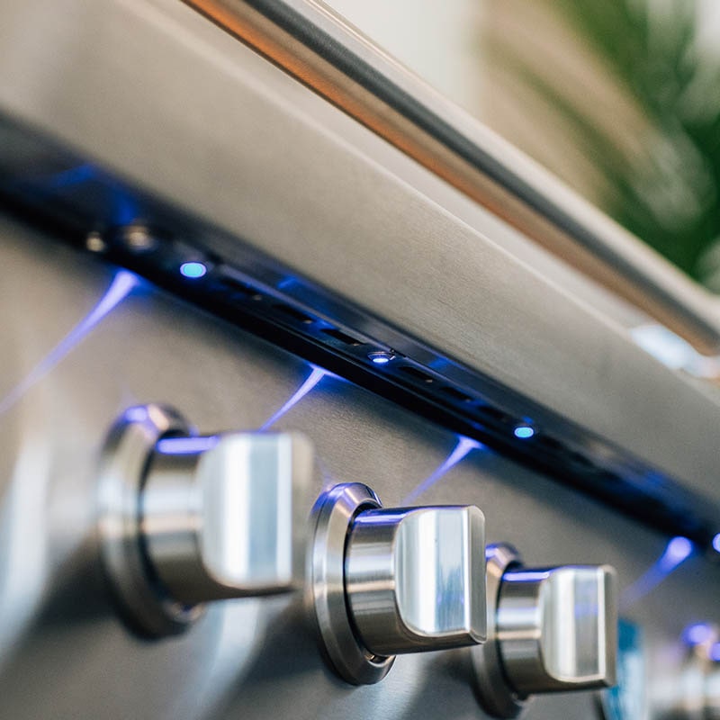 American Made Grills Estate 30 Inch Built In Grill | Blue LED Lights