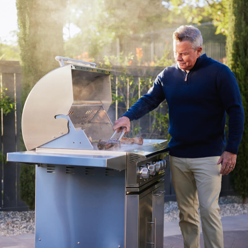 Blaze LTE Pro 32 Freestanding Grill | Backyard Grilling