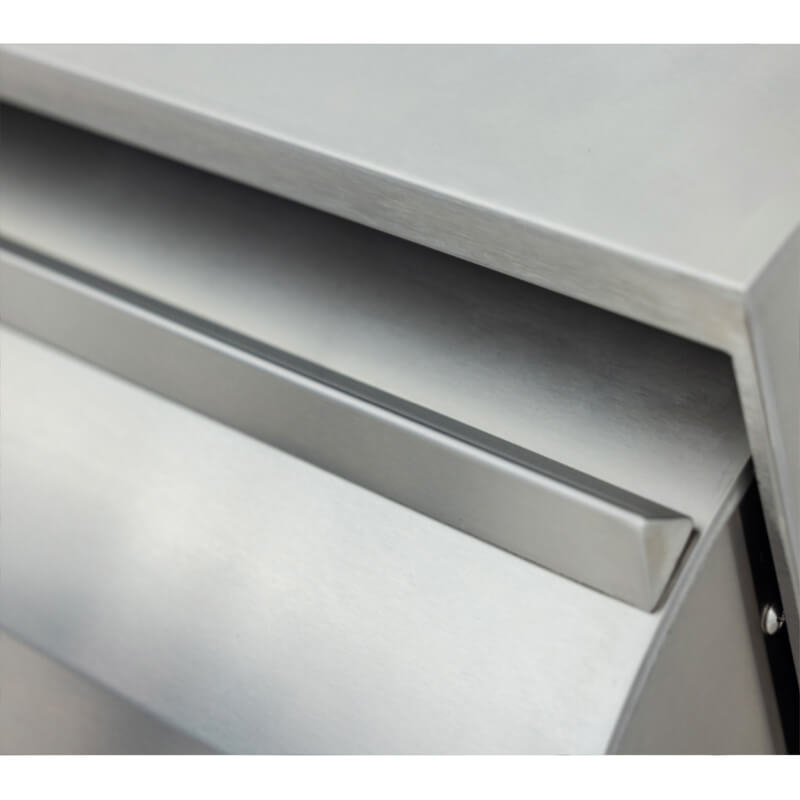 Blaze LTE PRO Gas Grill | Wind Guard Built-In