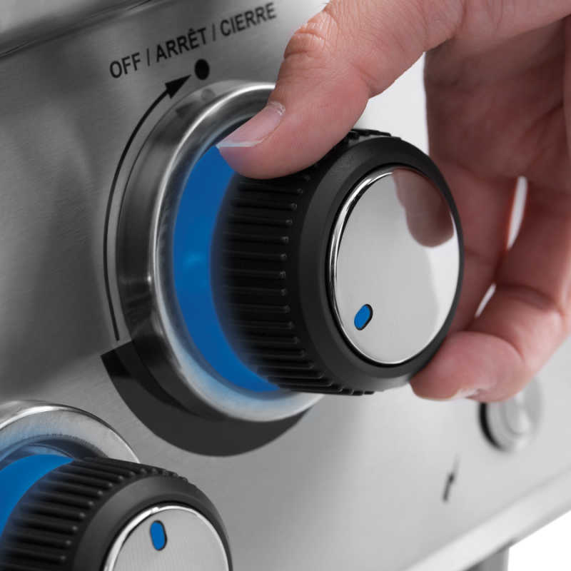 Broil King Imperial Grill Illuminated Exterior Control Knobs and iQue Display