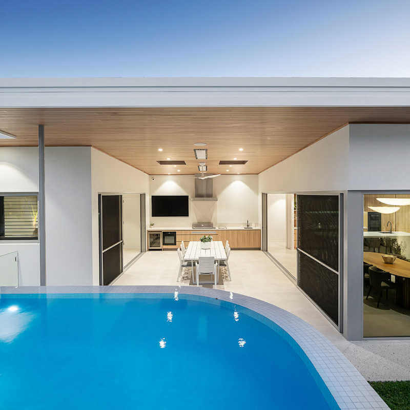 Bromic Platinum Electric Heater | Shown Mounted Near Pool