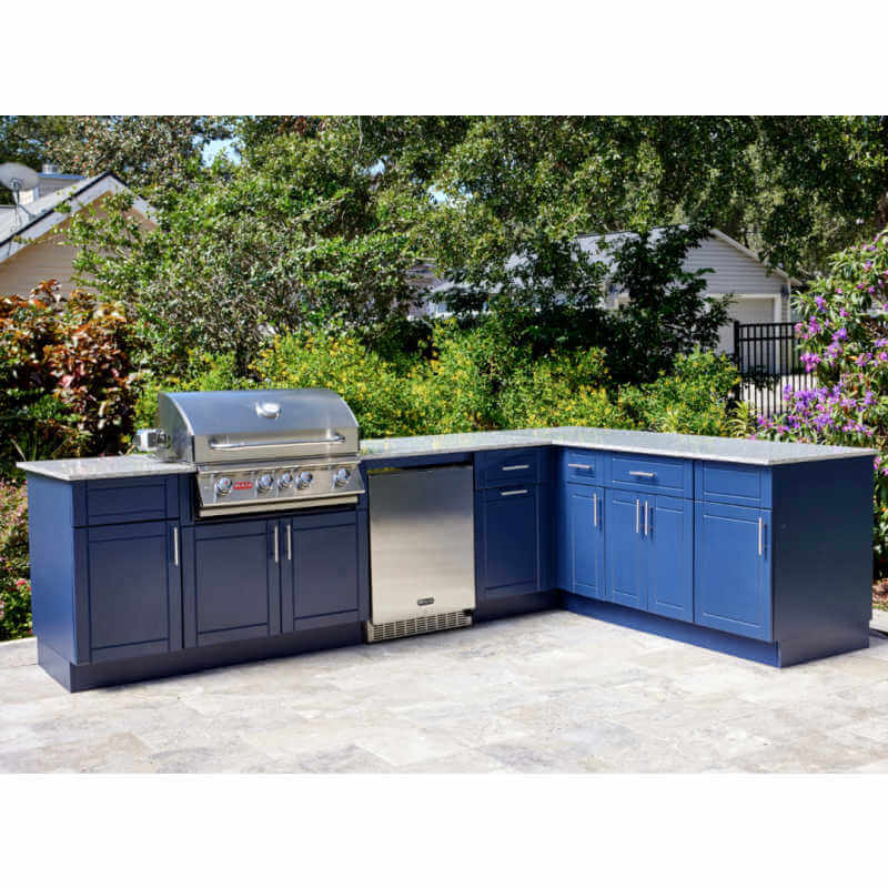 Bull Augusta 10 Ft Dura Outdoor Kitchen | Shown On Patio