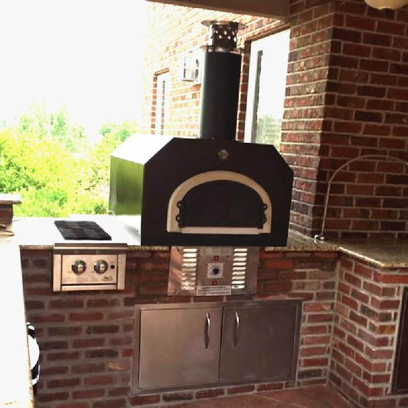 Chicago Brick Oven CBO-750 Dual Fuel Pizza Oven | Installed in Outdoor Kitchen