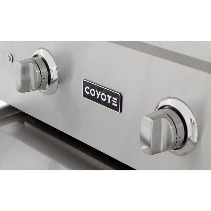Coyote C-Series 28-Inch 2-Burner Grill | Gas Knobs