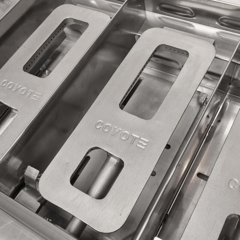 Coyote CL Series Grill | Infinity Burners