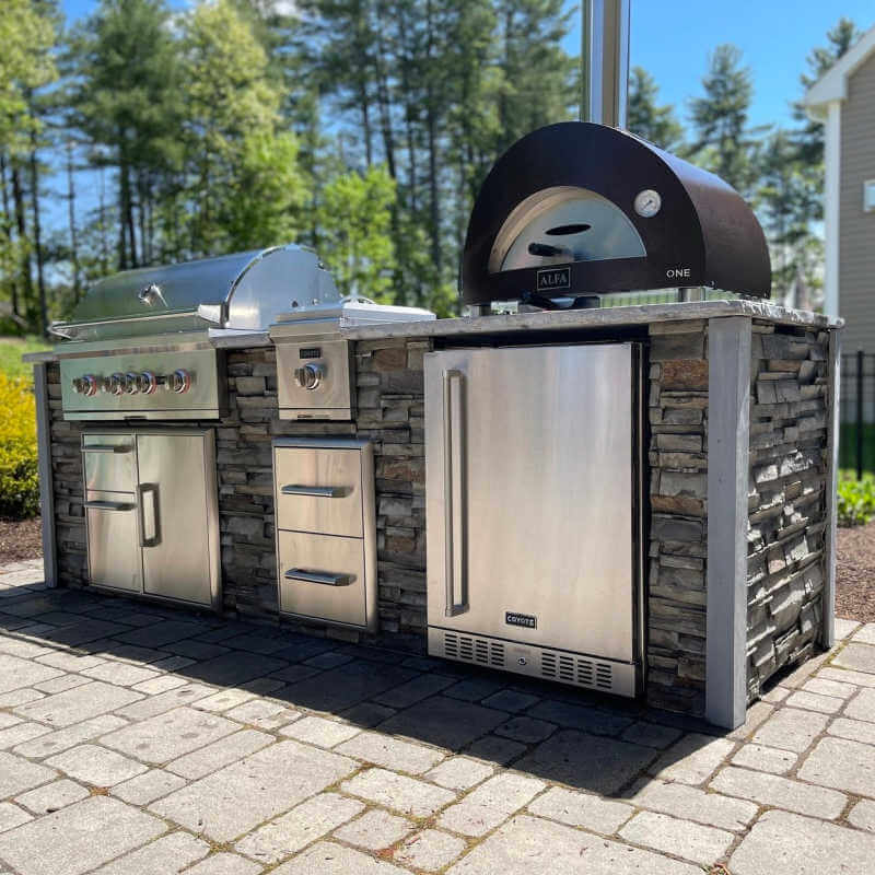 Coyote Built-In Single Side Burner | Installed in Outdoor Kitchen