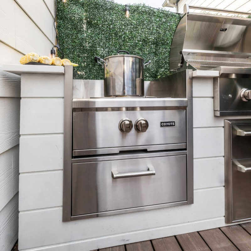 Coyote Built-In Power Burner With Insert Sleeve | Installed in Small Outdoor Kitchen