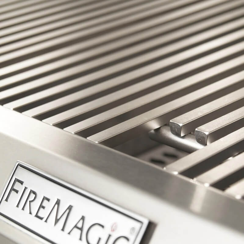 Fire Magic A660I Aurora 30-Inch Built-In Gas Grill with Infrared Burner & Rotisserie | Diamond Sear Cooking Grates Close Up