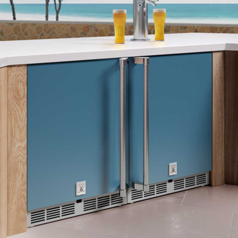 Hestan 24-Inch Outdoor Refrigerator | Shown with Kegerator