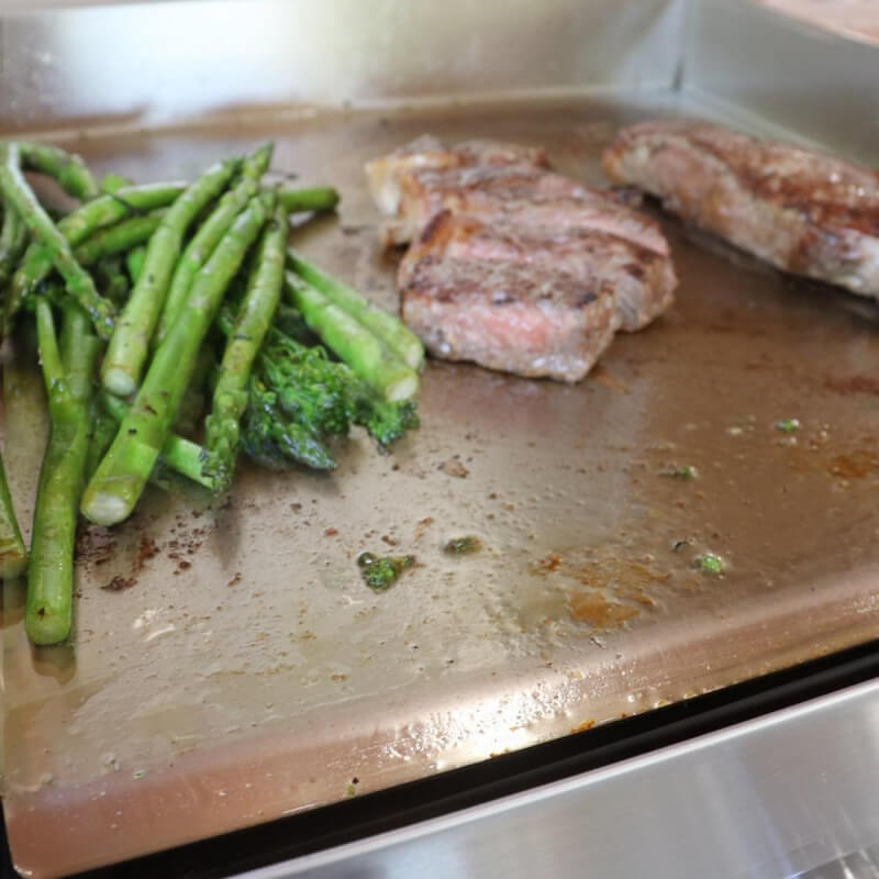 Le Griddle | Grease Tray Close Up