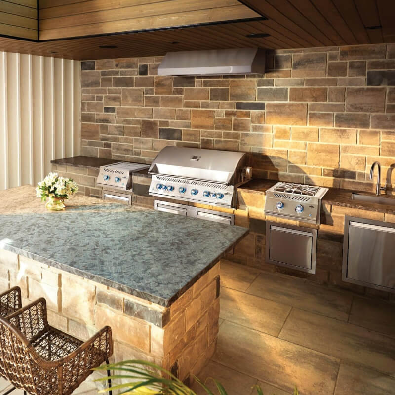 Napoleon 700 Series 6-Burner 44-Inch Built-In Gas Grill | Shown in Outdoor Kitchen