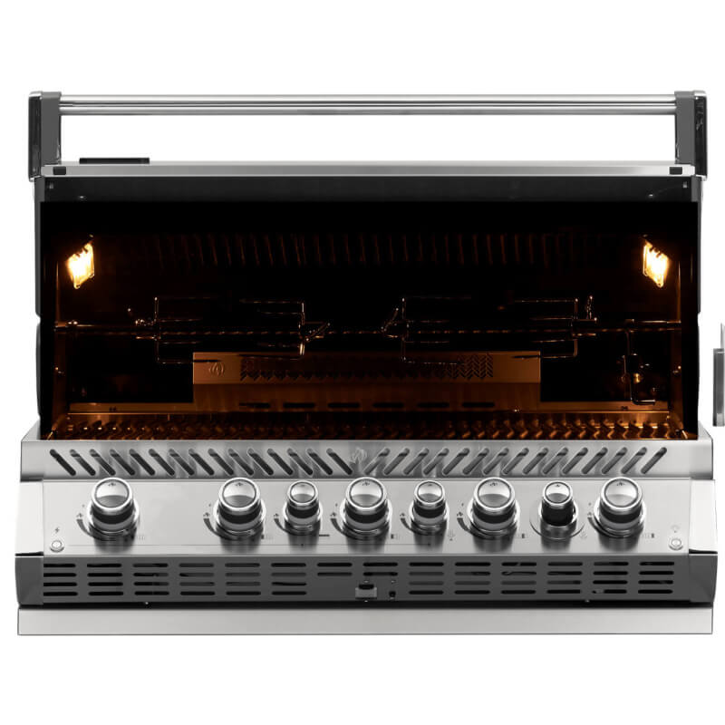 Napoleon Prestige PRO 665 Grill | Grill Hood Opened