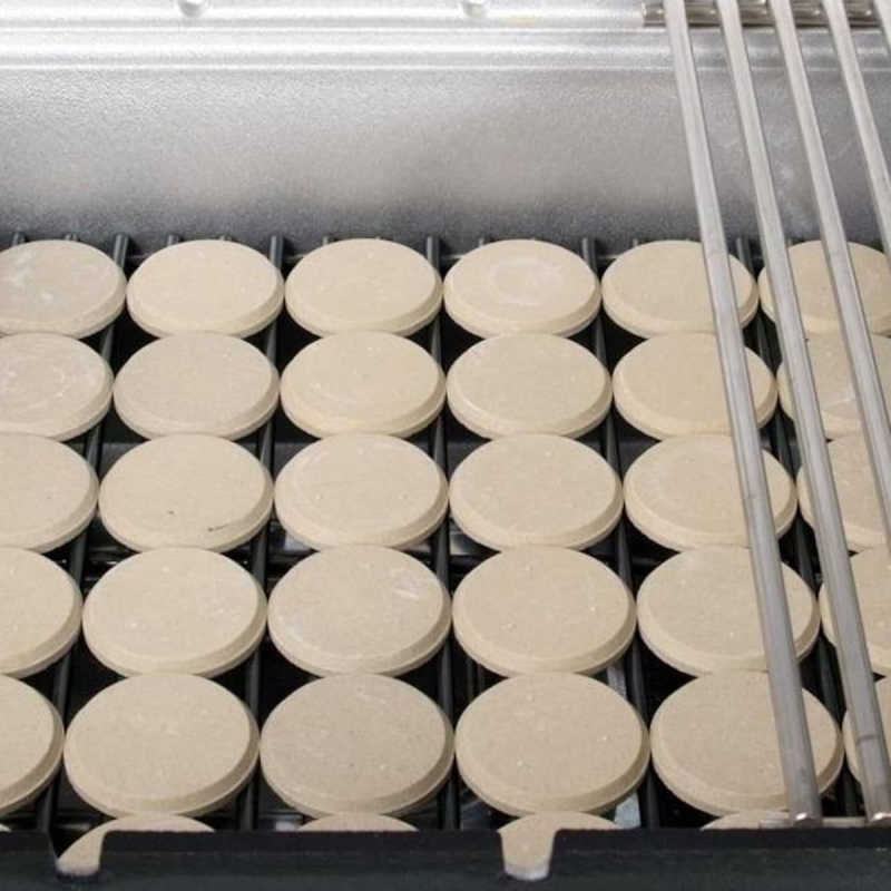 PGS Gas Grill | Ceramic Briquettes