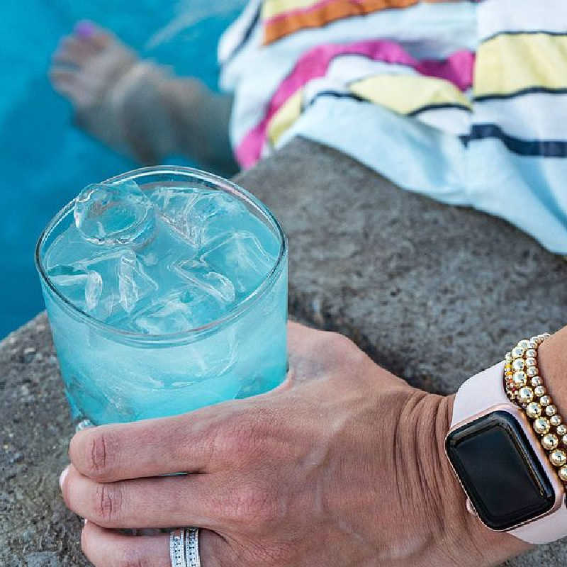 Scotsman Brilliance 65 Lb. 15-Inch Outdoor Ice Machine| Clear Ice For Drinks