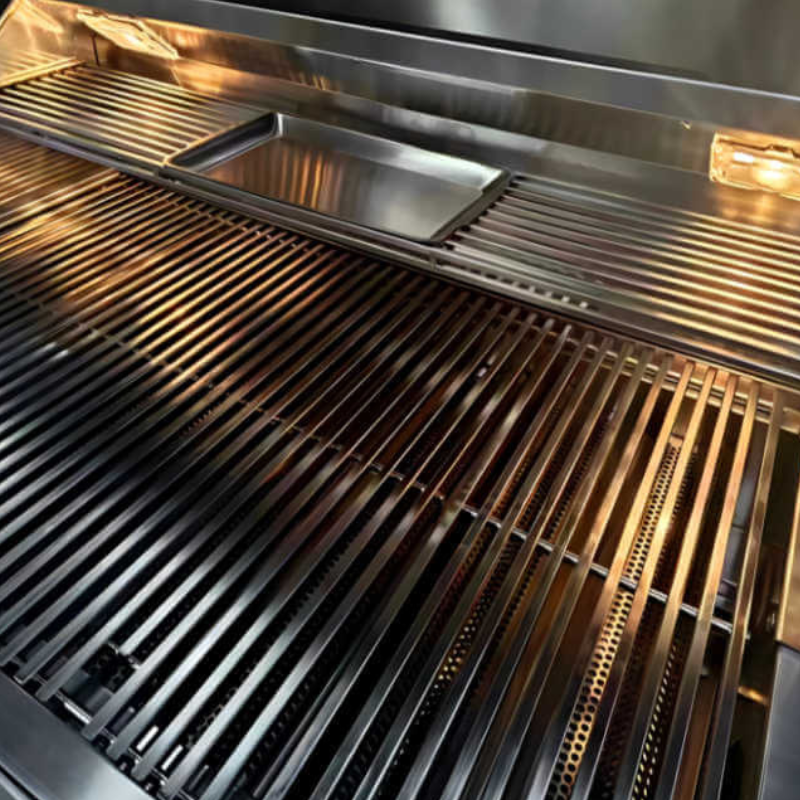 TrueFlame 32 Inch 4 Burner Built-In Gas Grill | Heavy-Duty Squared Cooking Grates