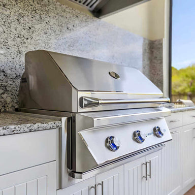 Twin Eagles 36-Inch Gas Grill | Installed In Outdoor Kitchen