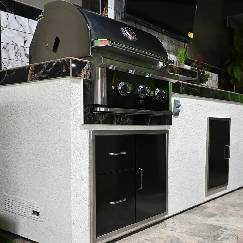 Wildfire Ranch Pro 30" Gas Grill | Shown w/ Tile Countertop