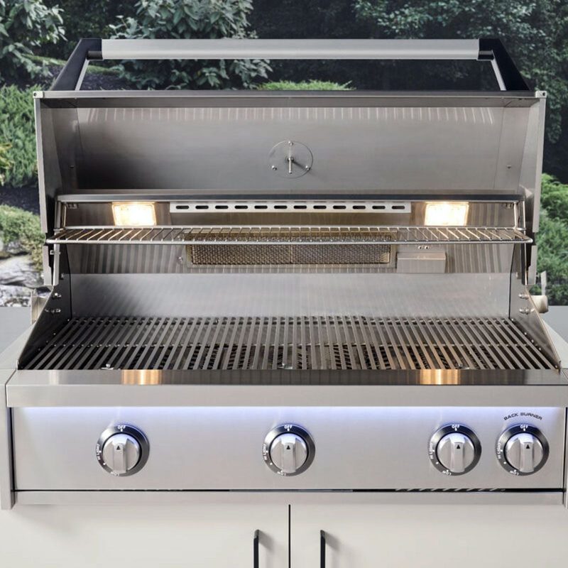 AOG L-Series Grill Interior Cooking Capacity Warming Rack Overview