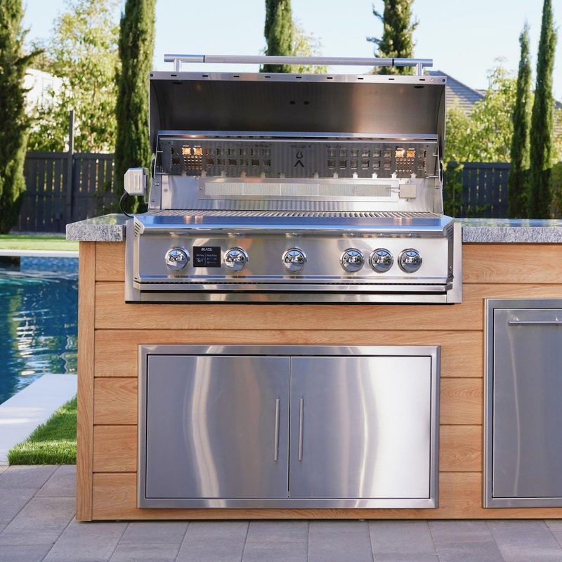Blaze LTE Pro 44-Inch Grill | Shown in Outdoor Kitchen