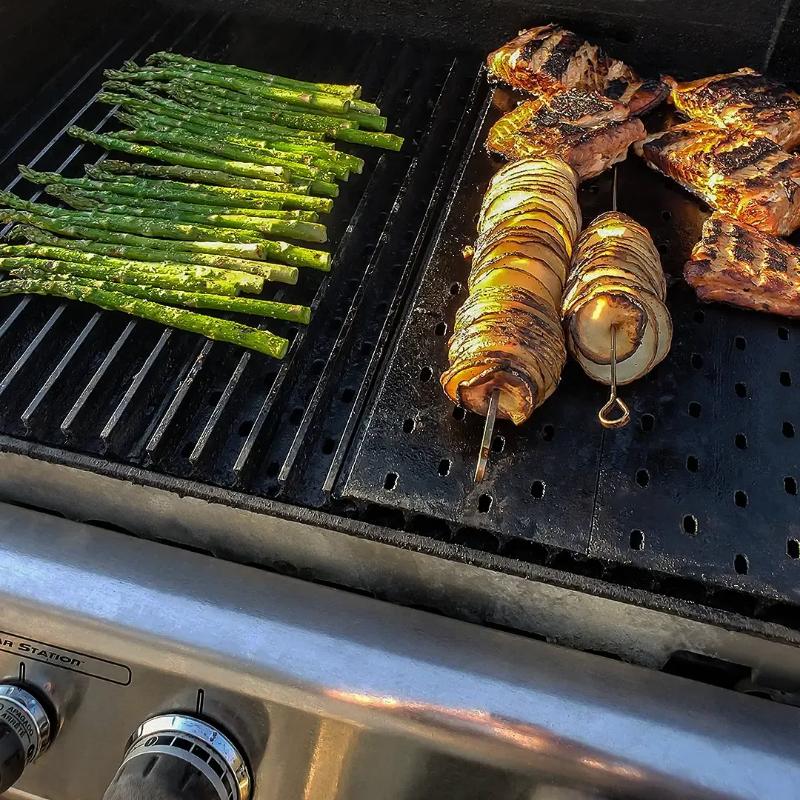 GrillGrate Set For Bull Renegade | Cooking Versatility