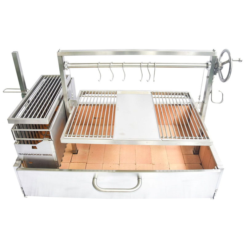 Tagwood BBQ25SS XL Built-In Santa Maria Grill | Angle View With Griddle